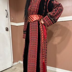 Palestine thob hand made text2672371047